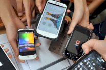 نمساوي يبتكر علاجًا لمكافحة إدمان الهواتف الذكية