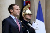 ماكرون يزور الجزائر سعيا ل