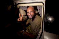 سيف الاسلام القذافي يعتزم العودة إلى الحياة السياسية