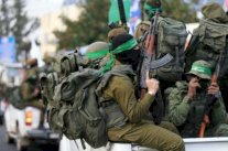 حماس وفتح لم تلتزما بموعد تسلم الحكومة مهامها في غزة