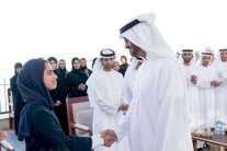 محمد بن زايد يستقبل 