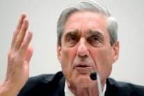 معركة داخل البيت الواحد... هؤلاء يخشاهم ترمب في 2020