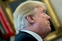 مهمة الديمقراطيين الصعبة في ضرب طموحات ترمب