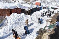 الانهيارات الثلجية تعزل قرى عدة في أفغانستان