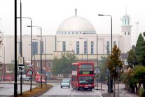 مساجد بريطانيا تفتح أبوابها لغير المسلمين