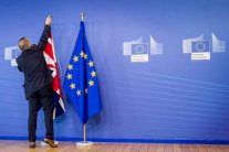 المفوضية الأوروبية: على لندن دفع نفقات بريكسيت