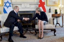 رئيسة الحكومة البريطانية تحادث نتانياهو