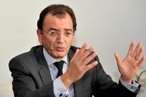 وزير الثقافة المغربي: لا مكان لكتب التطرف بمعرض الدار البيضاء