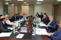 العراق يبحث مع التعاون الإسلامي عقد