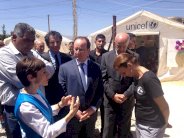 هولاند يدعو لندن إلى تحمل مسؤولياتها إزاء المهاجرين القاصرين