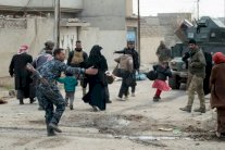 350 الف طفل عالقون في القسم الغربي من الموصل