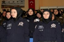 تركيا ترفع الحظر عن ارتداء الحجاب في صفوف الجيش