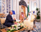 جولة الملك سلمان الآسيوية تنوّع علاقات الرياض الاستراتيجية