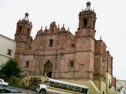 الكنيسة المكسيكية تتهم أميركا بالتصرف كـ