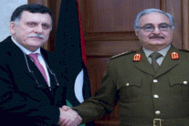 موسكو تتحرك لكسر الجمود بين حفتر والسراج