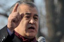 قيادي معارض بقرغيزستان سيبقى محتجزًا شهرين قبل محاكمته