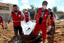 وفاة 13 مهاجرًا اختناقًا في حاوية بليبيا