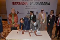 ملتقى الأعمال السعودي - الإندونيسي يوقع اتفاقيات بـ ١٣.٥ مليار ريال