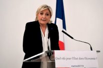 القضاة يستدعون مارين لوبن في قضية المساعدين البرلمانيين