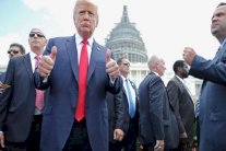 في بادرة غير مسبوقة... الإعلام الاميركي يثني على ترامب