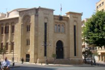 أهون الشرين الإختيار بين قانون الستين أو الفراغ في لبنان