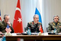 اجتماع لرؤساء أركان تركيا وأميركا وروسيا