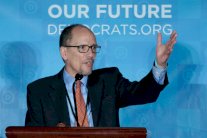 الديمقراطيون يدعمون مظاهرات قد تربك المطارات