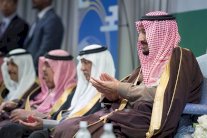 الملك سلمان يشهد اختتام منتدى الأعمال السعودي – الياباني