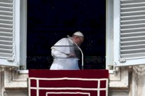 البابا فرنسيس يواجه بطء الاصلاحات في الفاتيكان