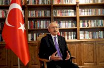 زعيم المعارضة التركية يرجح رفض الناخبين للتعديلات الدستورية