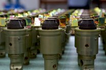 هل صحيح أن إيران تنشئ مصانع للأسلحة في لبنان؟!