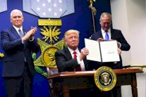 ترامب: ماض نحو المحكمة العليا دفاعًا عن مرسومي