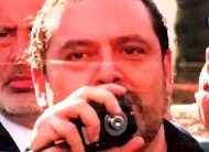 الحريري يحاول التهدئة والمتظاهرون يرشقونه بالعصي