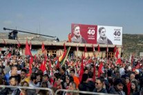 جنبلاط في ذكرى اغتيال والده الأربعين: أدفنوا موتاكم وانهضوا