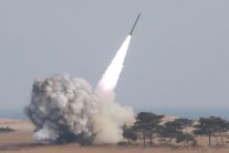 كوريا الشمالية تجري تجربة صاروخية فاشلة