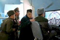 كوريا الشمالية تجري اختبارًا على محرك صاروخي جديد