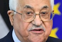 عباس: إدارة ترامب تفكر جديا بحل القضية الفلسطينية