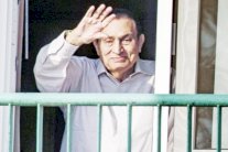 إخلاء سبيل الرئيس المصري السابق حسني مبارك