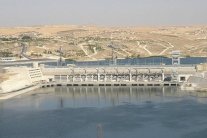 السوريون قلقون من انهيار سد الفرات