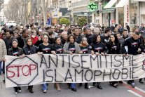 دراسة: تحسن موقف الفرنسيين من المسلمين والمهاجرين