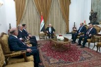 الرئاسات للتهدئة والحكيم لإنزال العلم والأكراد للتحدي