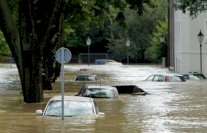 فيضانات أستراليا والشرطة تبحث عن مفقودين