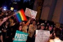 الاحتجاجات تصل إلى منزل إيفانكا ترامب