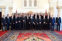 العاهل المغربي ينصب رسميًا حكومة العثماني
