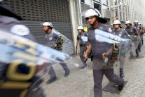 ضحايا عذبهم الجيش يخشون صدور قانون أمني في المكسيك