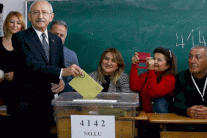 زعيم المعارضة التركية يتوقع نجاح 