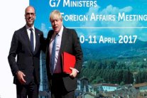 بوريس جونسون يسعى إلى ترسيخ مكانته دوليًا