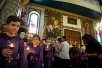 أقباط مصر يستعدون لقداديس الفصح رغم التهديدات