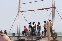 الاتحاد الأوروبي يمدد العقوبات على إيران بشأن حقوق الإنسان