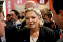 لوبن تثير جدلًا مع بدء الحملة الانتخابية الرئاسية في فرنسا